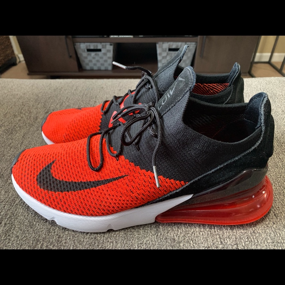 Nike Air Max 270 Flyknit Bred Men's Size 12 EUC